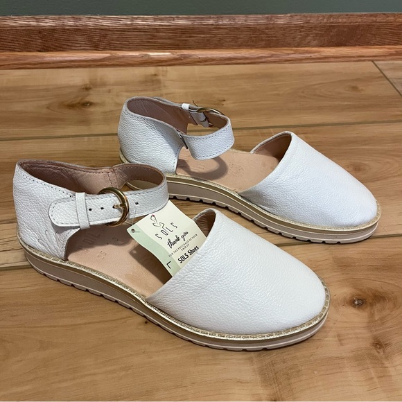 Piper & Scoot Shoes - The Kylee Mary Jane Platform Leather Sandal in Salt